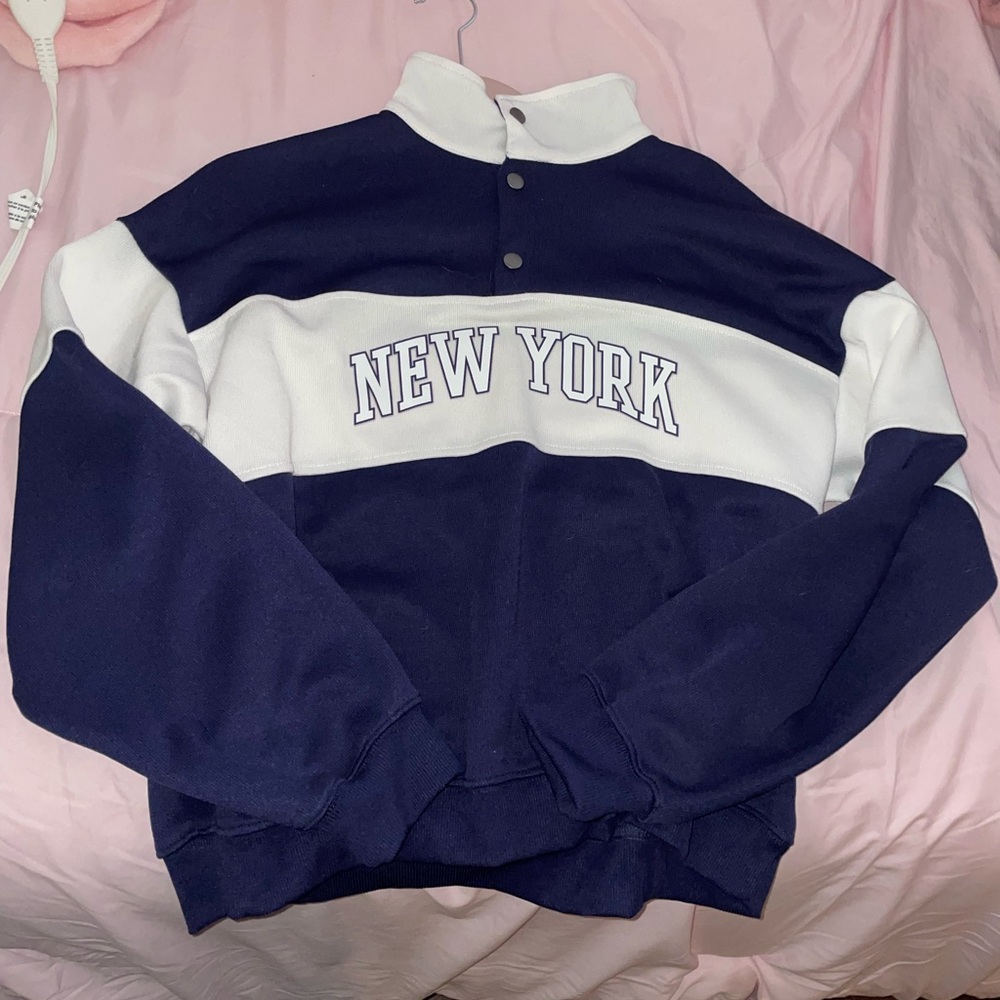 Forever 21 White and navy blue half button up sweatshirt